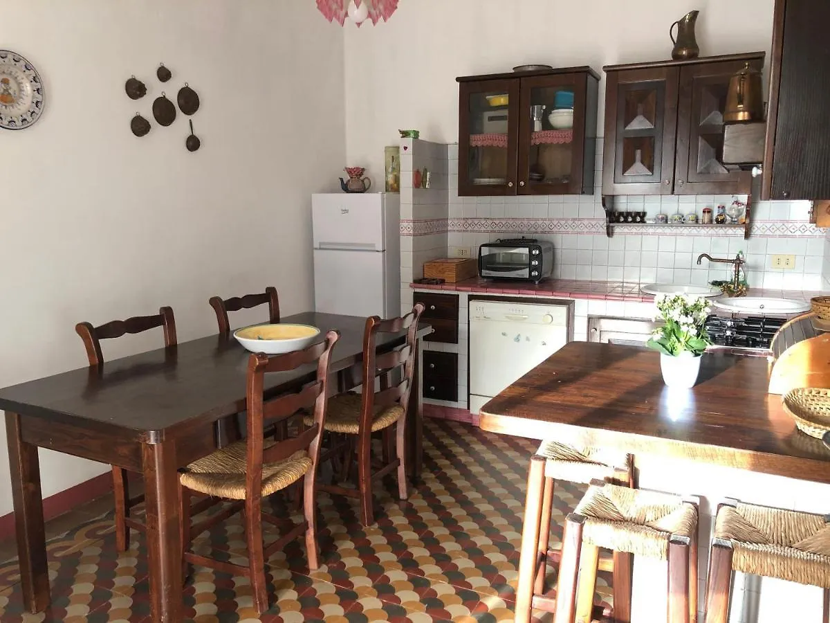Villa Isola - Lipari Centro Storico Italien