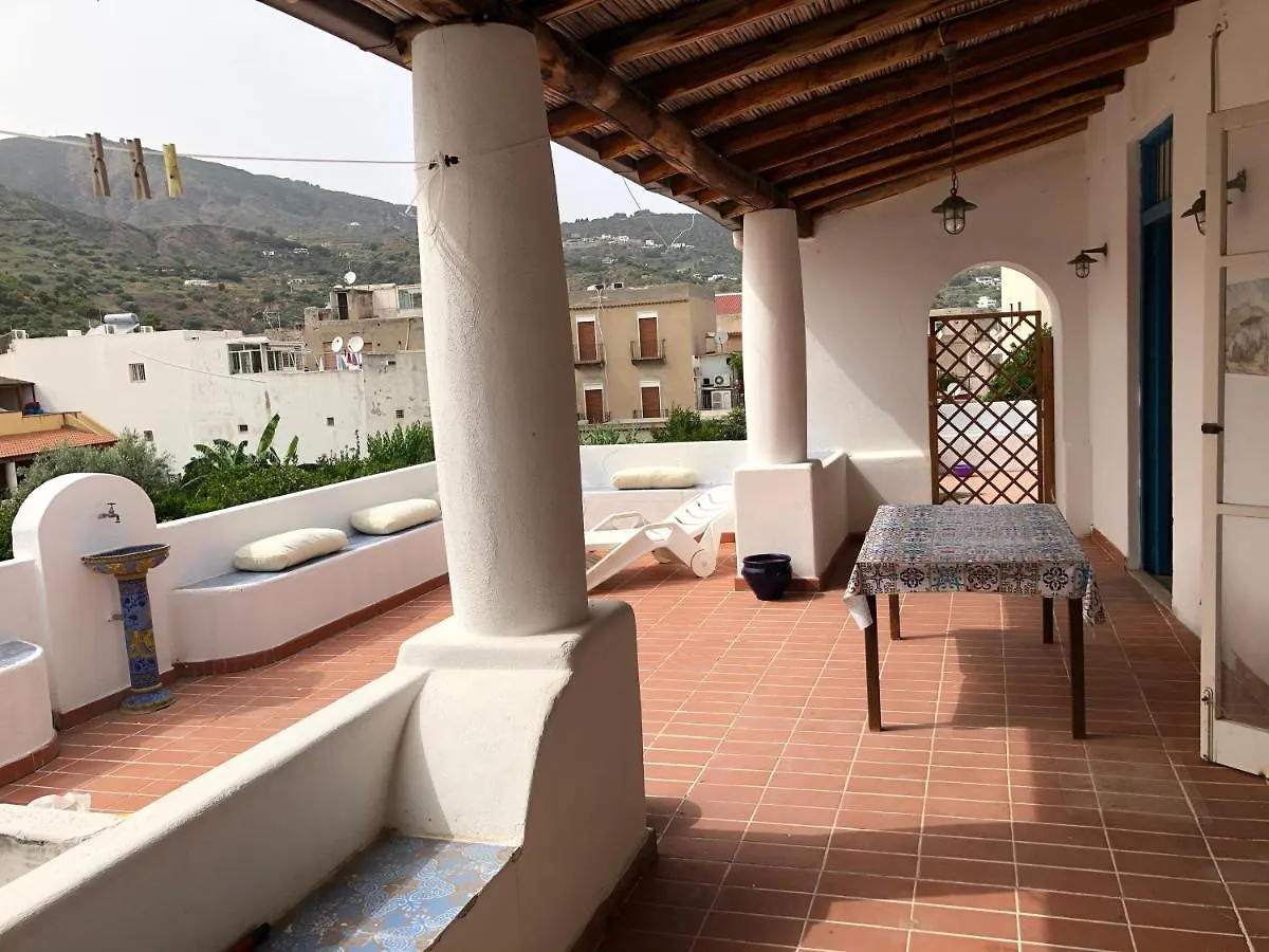 Villa Isola - Lipari Centro Storico