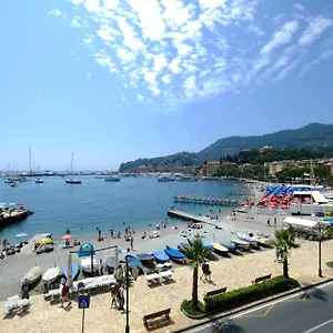 Un Tuffo Nel Mare By Portofinovacanze , Santa Margherita Ligure Italy