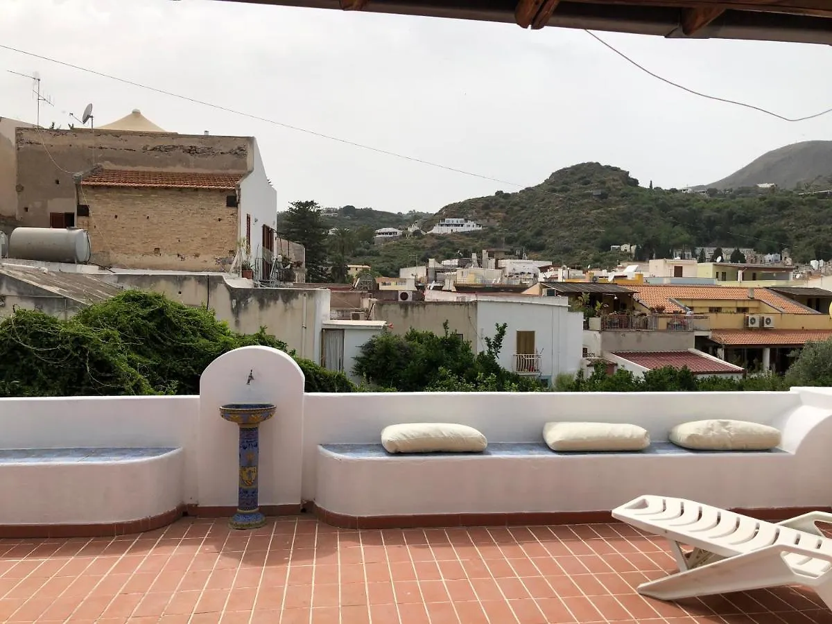 Isola - Lipari Centro Storico Villa